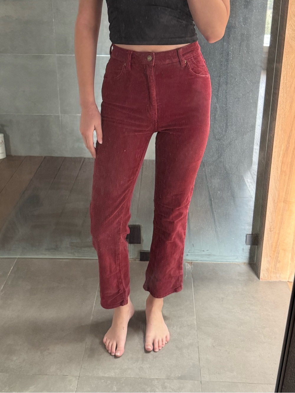 ROLLA'S Women's Straight Leg Corduroy Jeans in Burgundy